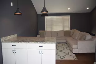 6643 E Tennessee Ave, Hammond, IN 46323 - Photo 8