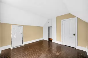 273 W High St, Wheatfield, IN 46392 - Photo 12