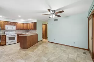 400 Commanche Dr, Lowell, IN 46356 - Photo 6