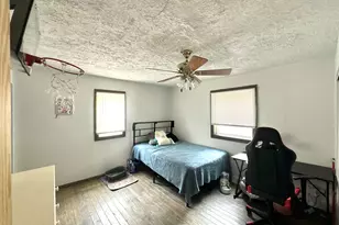 501 S Pearl St, Knox, IN 46534 - Photo 16