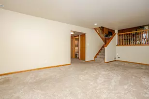 2500 W 86th Ave, Merrillville, IN 46410 - Photo 10