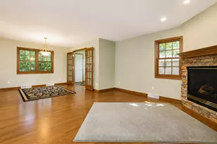 507 Eastwood Dr, Kouts, IN 46347 - Photo 6