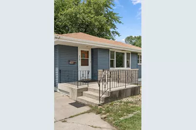 210 S Indiana Avenue, Crown Point, IN 46307 - Photo 2