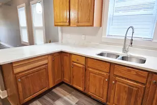 4332 Olcott Ave, East Chicago, IN 46312 - Photo 8