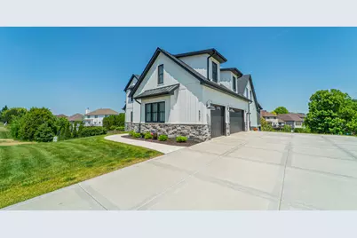 8201 Alexander Street, Schererville, IN 46375 - Photo 4