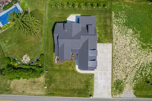 8201 Alexander St, Schererville, IN 46375 - Photo 56