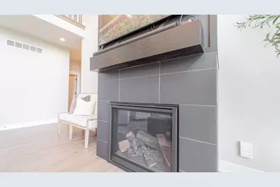 8201 Alexander Street, Schererville, IN 46375 - Photo 10