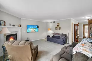 601 Sunflower Ln, Dyer, IN 46311 - Photo 8