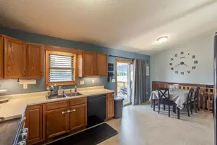 7832 Murrelet St, Hobart, IN 46342 - Photo 14