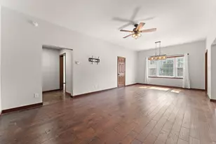 301 N Lincoln St, Wanatah, IN 46390 - Photo 10