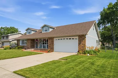 954 Mohawk Drive, Crown Point, IN 46307 - Photo 2
