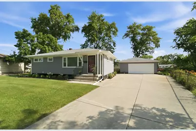 122 Marr Court, Crown Point, IN 46307 - Photo 2