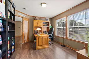 403 W 10th St, Hobart, IN 46342 - Photo 16