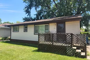 633 N Glenwood Ave, Griffith, IN 46319 - Photo 1