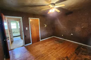 633 N Glenwood Ave, Griffith, IN 46319 - Photo 10