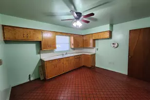 633 N Glenwood Ave, Griffith, IN 46319 - Photo 2