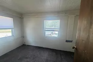 6446 Crescent Pl, Hammond, IN 46324 - Photo 6