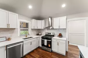 4652 Pennsylvania St, Gary, IN 46409 - Photo 10