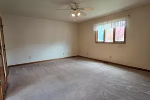 1629 Almond St SW, Demotte, IN 46310 - Photo 10