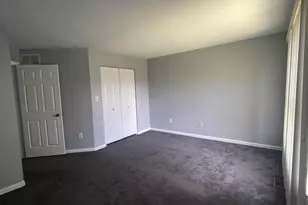 6082 Pennsylvania St, Merrillville, IN 46410 - Photo 20
