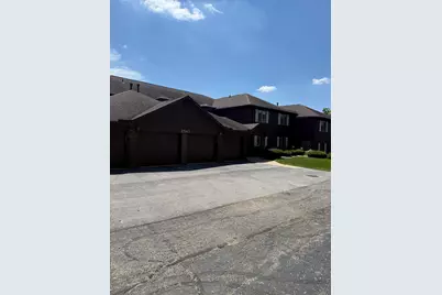 2543 E Lakeshore Drive, Crown Point, IN 46307 - Photo 1