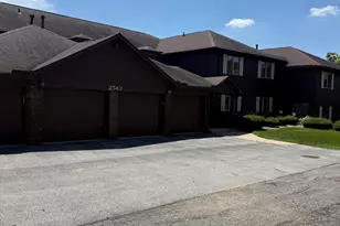 2543 E Lakeshore Dr, Crown Point, IN 46307 - Photo 1