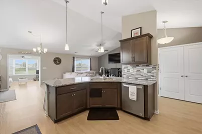 13947 Breakwater Lane, Cedar Lake, IN 46303 - Photo 6