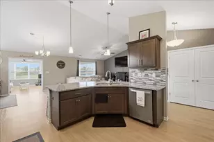13947 Breakwater Ln, Cedar Lake, IN 46303 - Photo 6