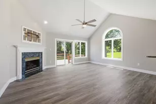944 Cornwallis Ln, Munster, IN 46321 - Photo 2