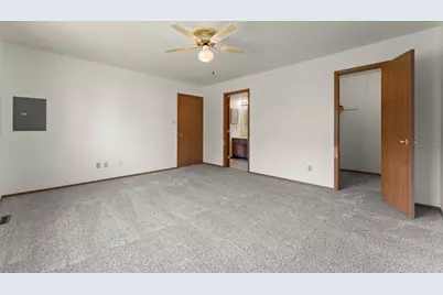 2111 Dorchester Lane #B, Schererville, IN 46375 - Photo 10