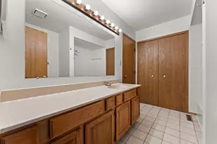 2111 Dorchester Ln, Schererville, IN 46375 - Photo 14