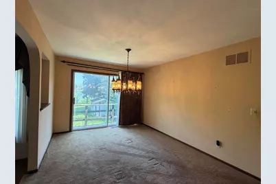 1076 Shoreline Road, Crown Point, IN 46307 - Photo 6
