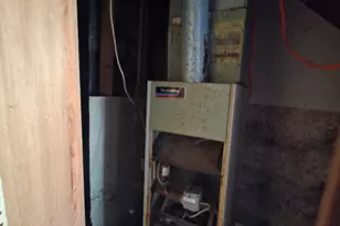4828 McCook Ave, East Chicago, IN 46312 - Photo 8
