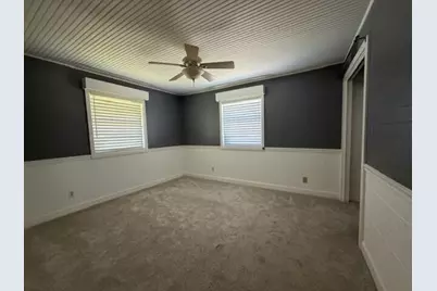 2223 W Oak Street, La Porte, IN 46350 - Photo 12