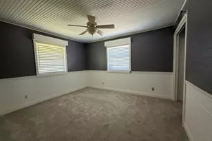 2223 W Oak St, La Porte, IN 46350 - Photo 12