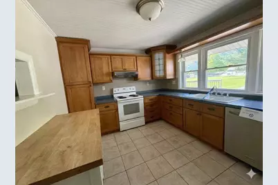 2223 W Oak Street, La Porte, IN 46350 - Photo 10