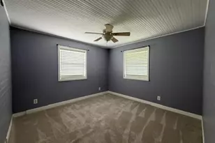 2223 W Oak St, La Porte, IN 46350 - Photo 14