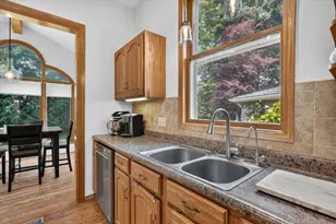 909 Pennsylvania Ave, La Porte, IN 46350 - Photo 16