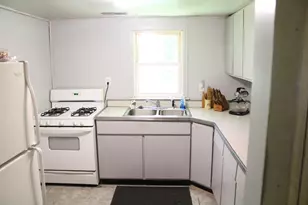 39 S Evergreen Park, Valparaiso, IN 46385 - Photo 4