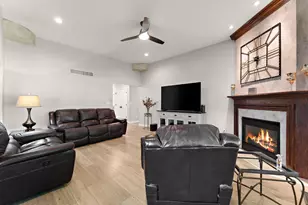 8530 Heather Ct, Saint John, IN 46373 - Photo 8