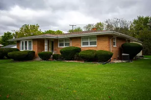 400 E 52nd Ave, Merrillville, IN 46410 - Photo 2