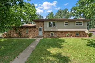 5272 Robbins Ave, Portage, IN 46368 - Photo 2