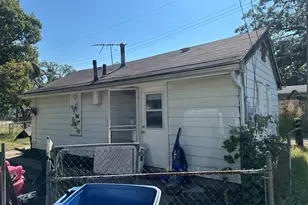 2752 Greene St, Lake Station, IN 46405 - Photo 2