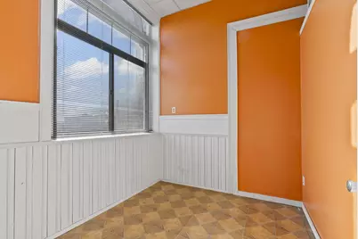 717 Michigan Avenue, La Porte, IN 46350 - Photo 18