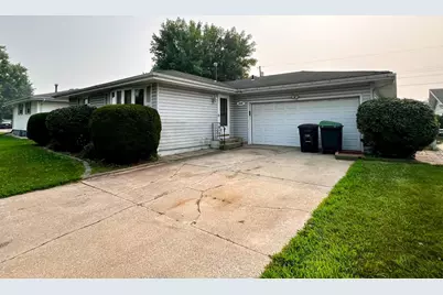 6286 California, Hobart, IN 46342 - Photo 2