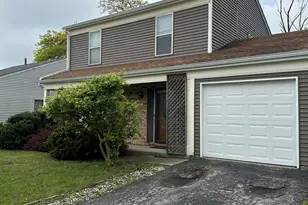 5964 Fillmore Pl, Merrillville, IN 46410 - Photo 4