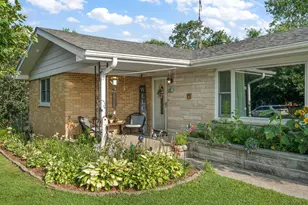 124 6th Ave NW, Demotte, IN 46310 - Photo 2