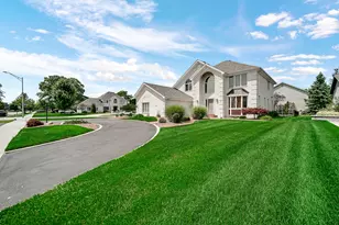 1427 Brandywine Dr, Munster, IN 46321 - Photo 4