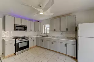 7420 S McCook Ave, Hammond, IN 46323 - Photo 6
