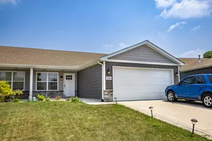 7849 Wright St, Merrillville, IN 46410 - Photo 4